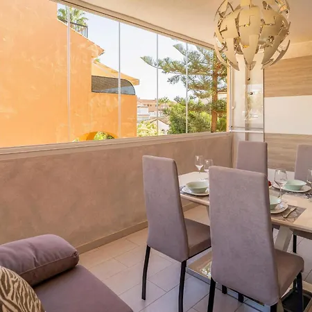 3 Bedroom Cozy In Lagunas De Mijas Apartment *